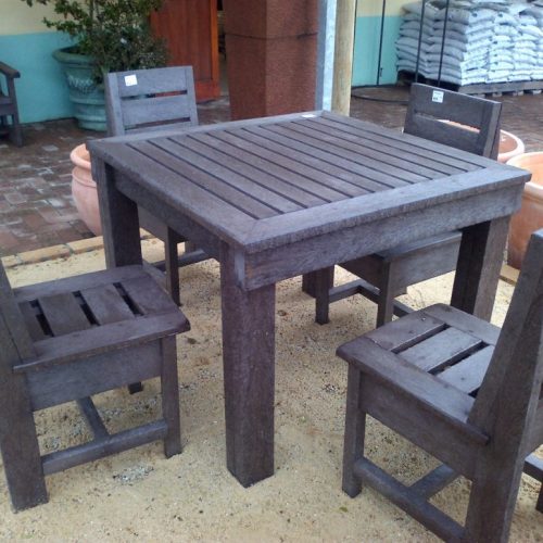 Square Table 1m x 1m